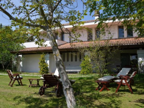 Villa with garden and splendid panorama only a few kilometers from the coast Vergiano